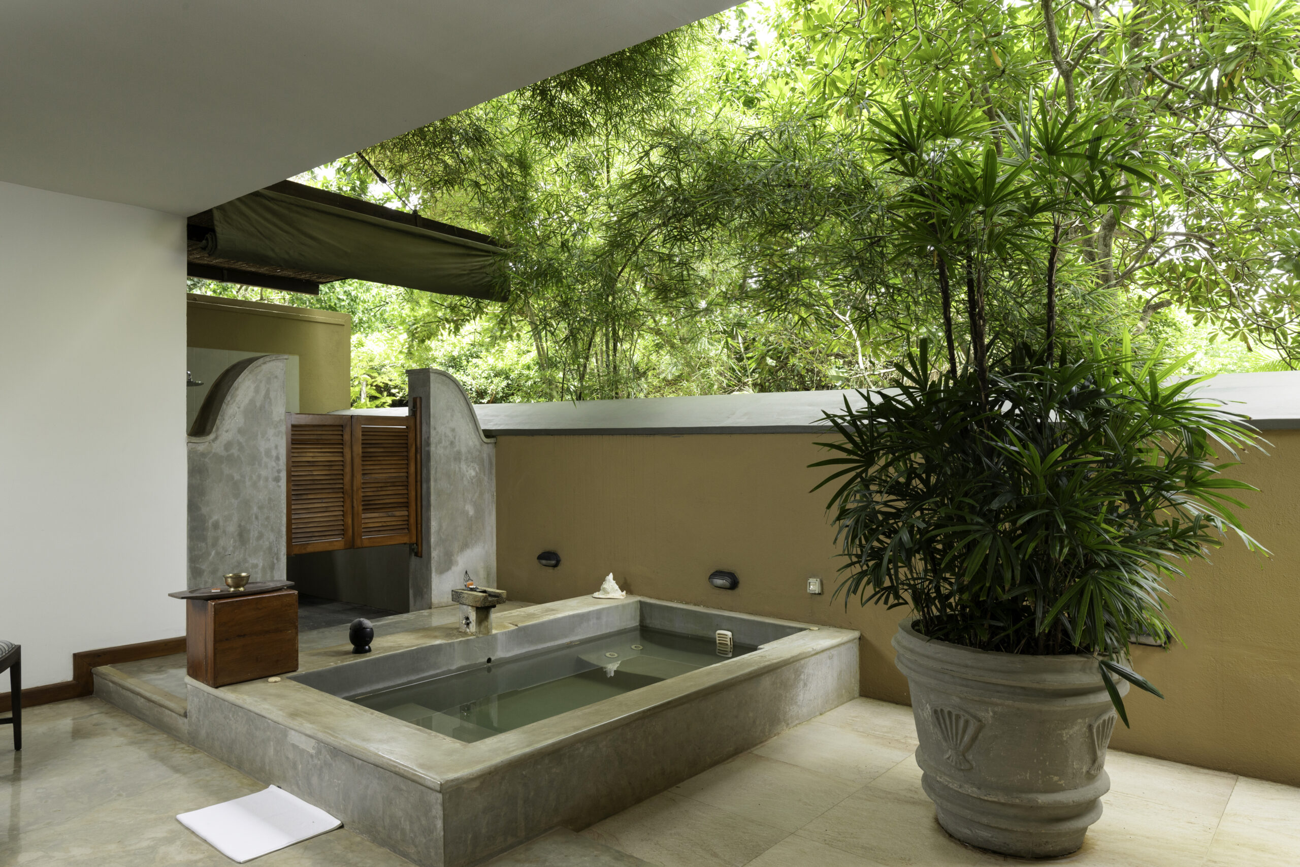 What to Expect at Luxury Private Pool Villas in Sri Lanka